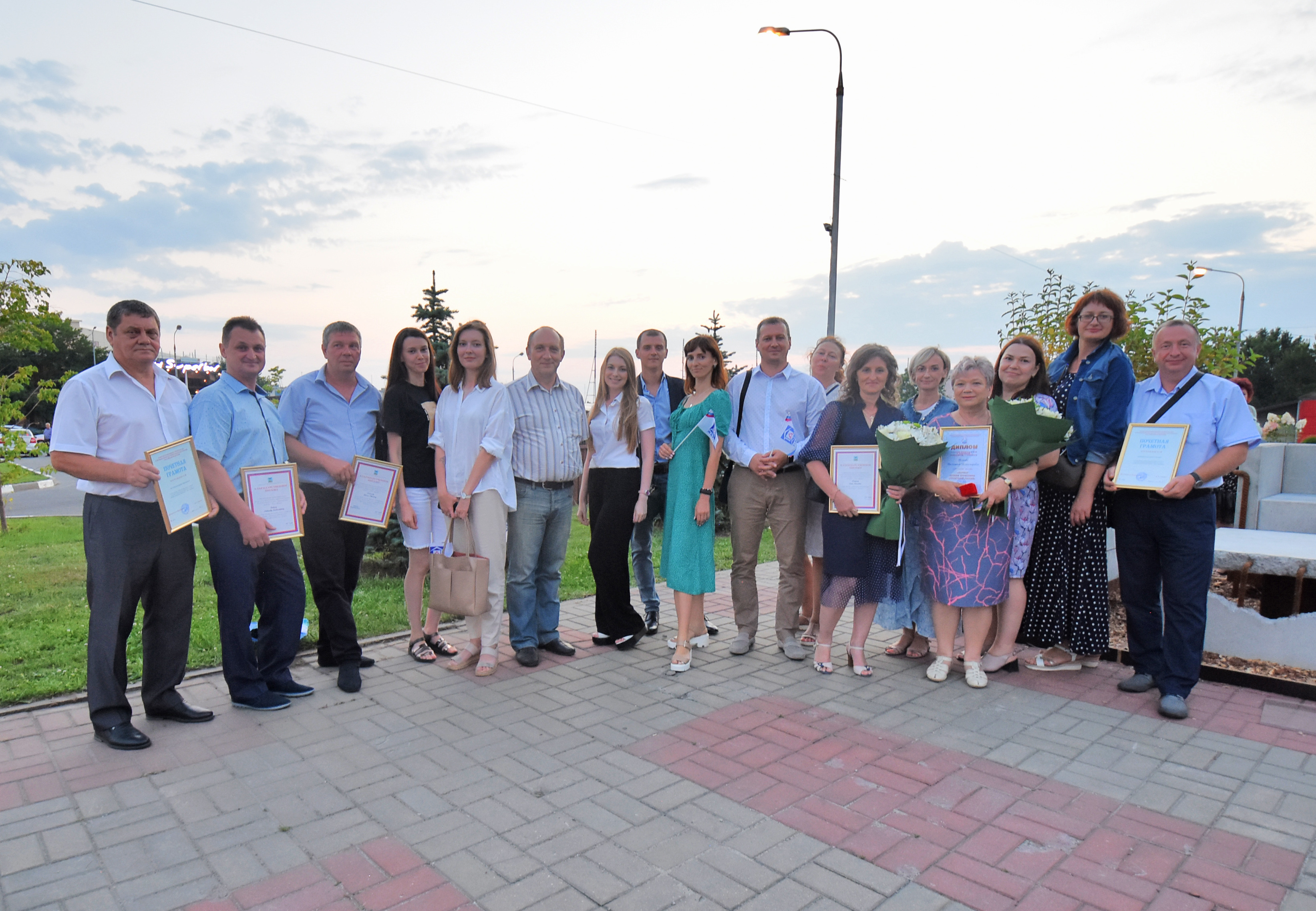 Работники Корпорации ЖБК-1 удостоились высоких министерских и областных наград ко Дню строителя!