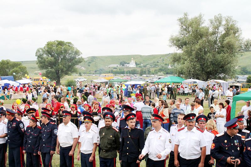 ЖНК ЖБК-1 принял участие в ежегодном фестивале казачьей культуры